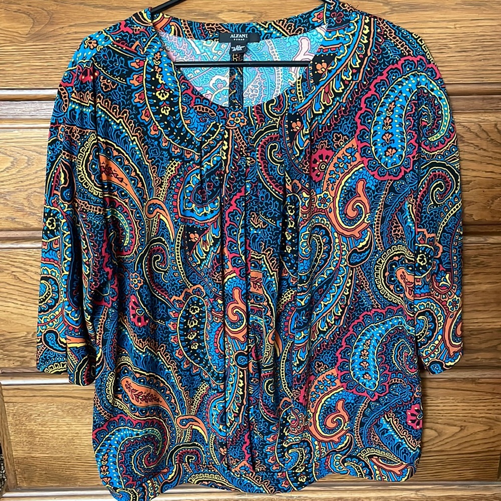 Alfani multi color half sleeve blouse size 2x